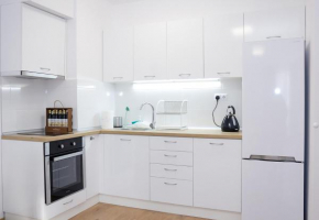 MODERNO 1 -Bedroom Apartment with Patio